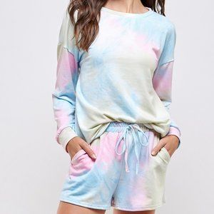 TIE DYED LONG SLEEVE SWEATSHIRT AND SHORTS